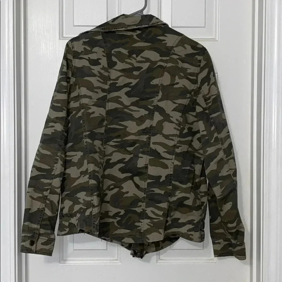 Army Cargo Jacket - Picture 4 of 4